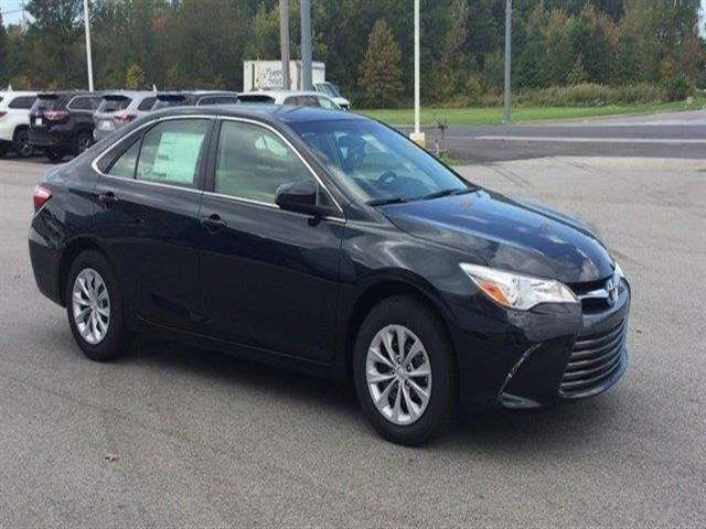 Toyota Camry 2017 photo 1